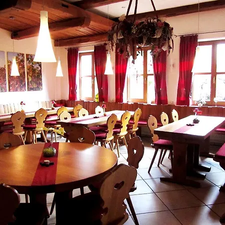 Weingut Karl Braun Penzion Nordheim am Main